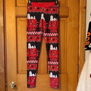 Mighty Fine Peanuts Red‎ and Black Santa Christmas Kids Leggings size Small
